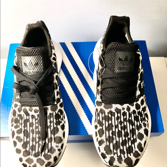 leopard adidas swift run